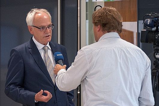 Heinrich Schulze im Gespräch mit dem WDR